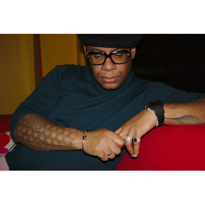 Howard Komroe - Surinaamse juwelier