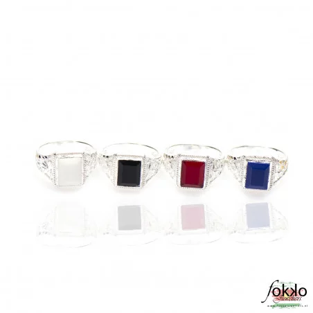 Zilveren Surinaamse sieraden | Blauwe steen ring